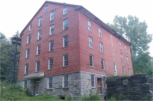 Shakers_11_LgBrickBldg