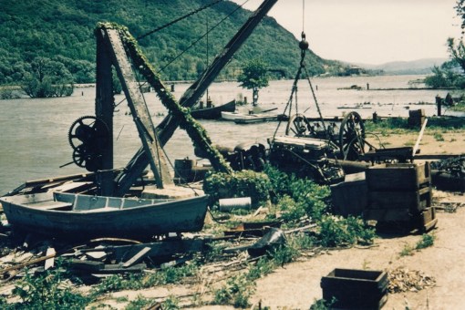 Bannermans_Edited-Cropped-Set_03_dock-crane_full